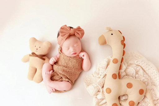 黔东南宝宝发型女绑扎方法 黔东南宝宝发型女绑扎方法